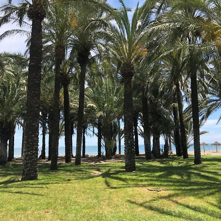 Carihuela Beach - Plaza Del Remo